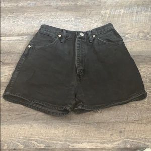 Wrangler Shorts - Vintage Wrangler High-Waisted Shorts Wrangler Shorts - Vintage Wrangler High-Waisted Shorts